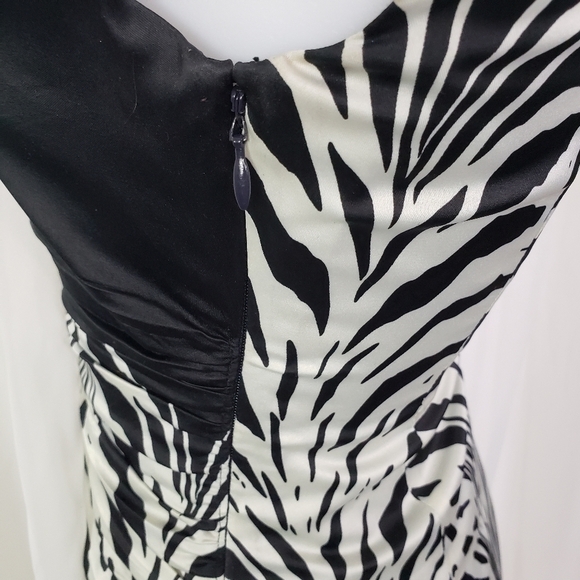 The Limited satin zebra print dress cap sleeves ruched waist black white size 0 - Picture 6 of 8